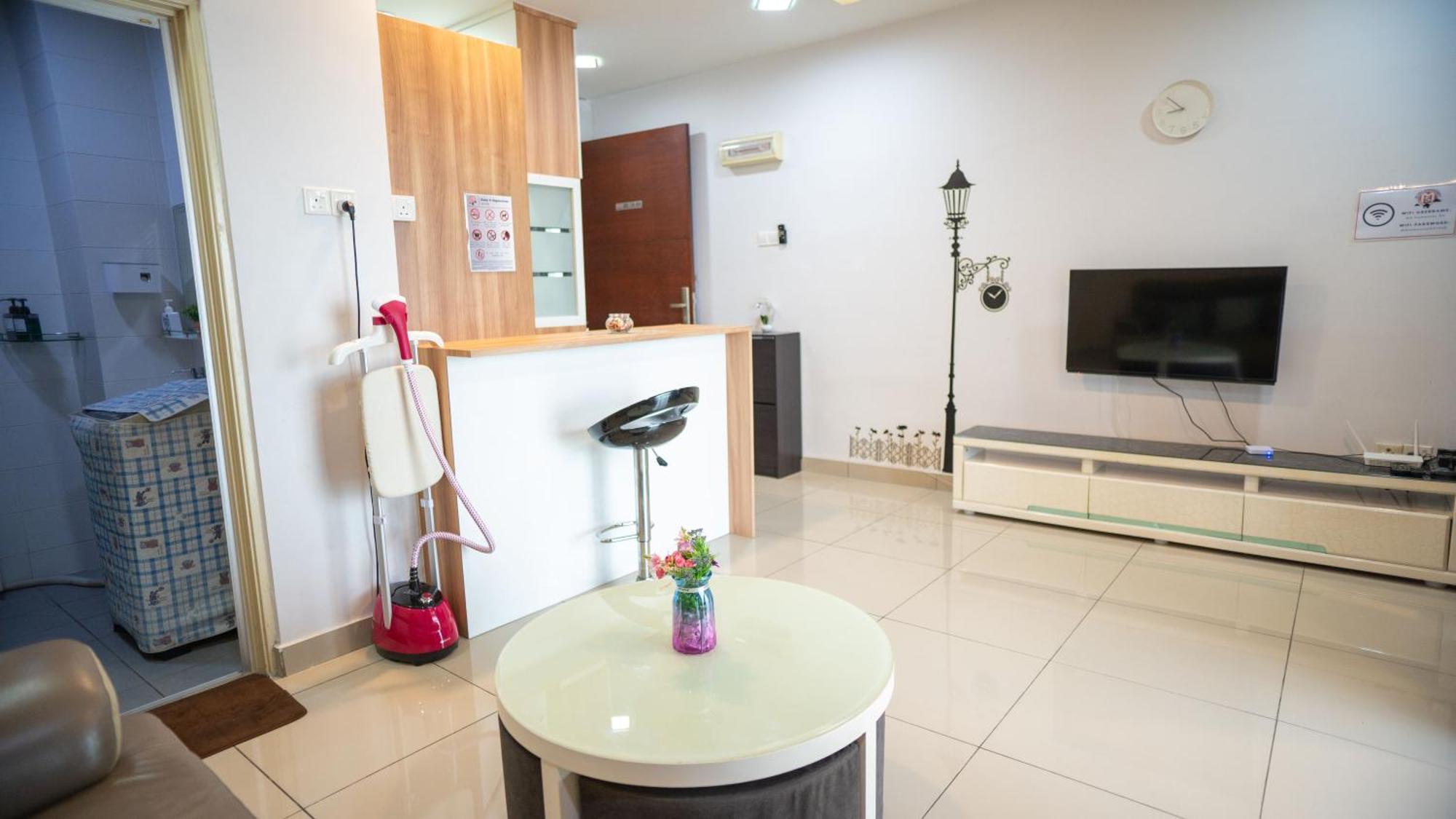 Mount Austin #palazio B2 View 1-2pax #mspro Johor Bahru