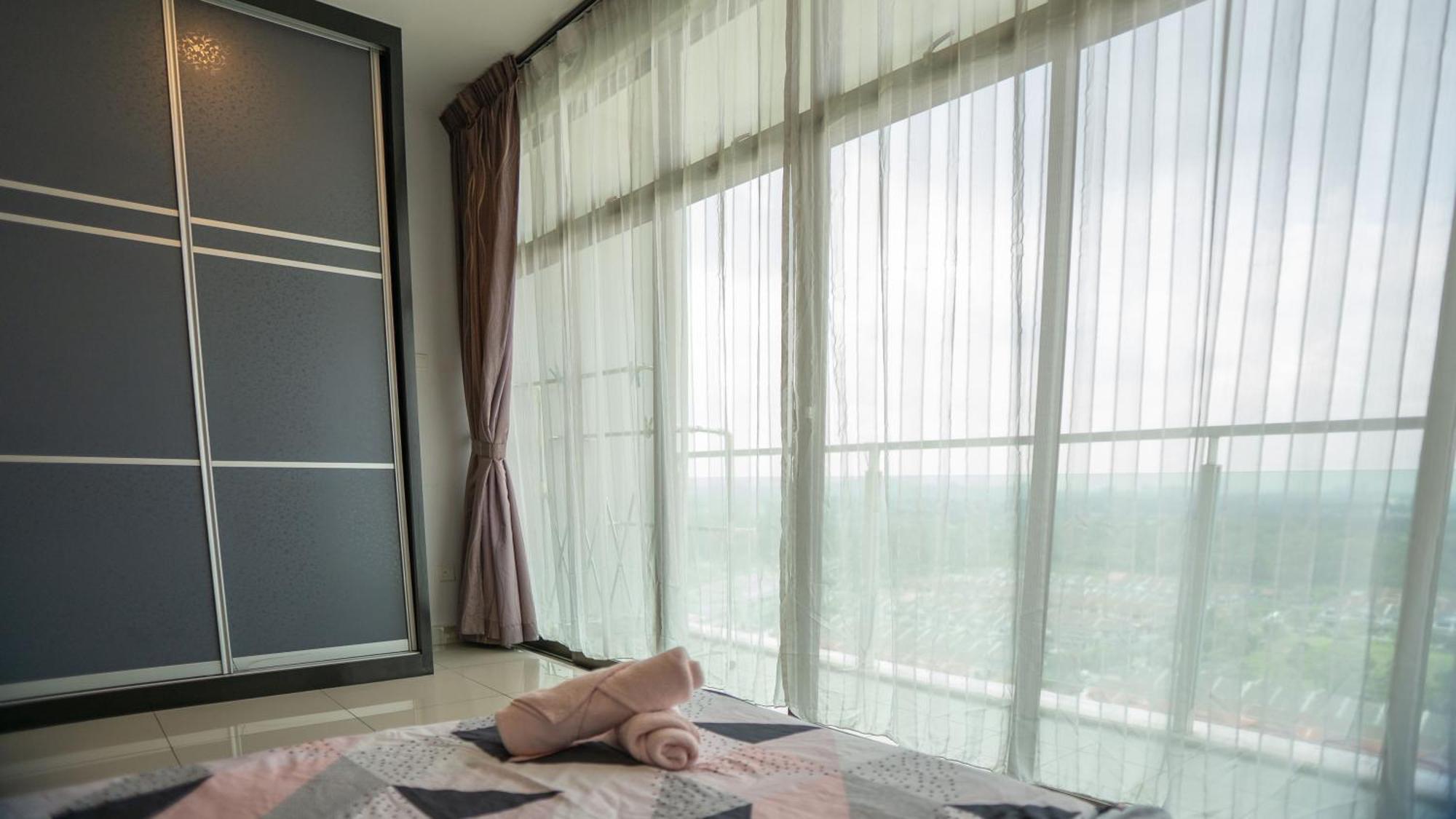 Mount Austin #palazio B2 View 1-2pax #mspro Johor Bahru